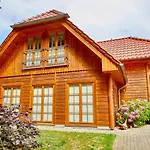 Prázdninový dům Strandschloesschen - Haushaelfte 1