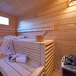 Strandschloesschen - Haushaelfte 1 Prázdninový dům Sellin (Rugen)