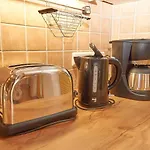 Strandschloesschen - Haushaelfte 1 * Sellin (Rugen)