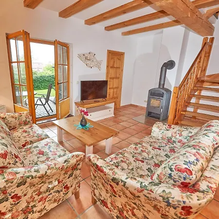 Strandschloesschen - Haushaelfte 1 * Sellin (Rugen)