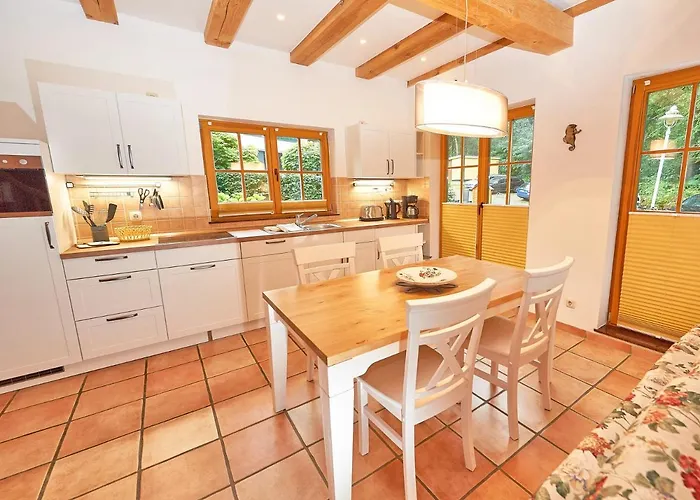 Strandschloesschen - Haushaelfte 1 Sellin (Rugen)