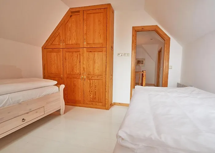 Strandschloesschen - Haushaelfte 1 Tatil Evi *