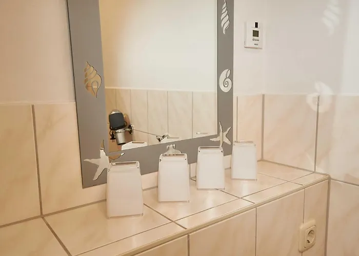 Strandschloesschen - Haushaelfte 1 Tatil Evi Sellin (Rugen)